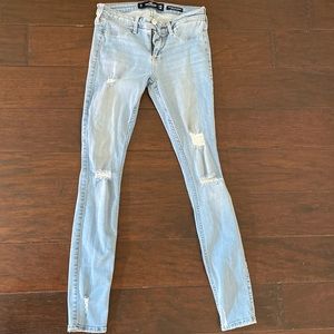 Hollister ripped Low rise Jean Legging